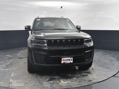 Diamond Black Crystal Pearlcoat 2026 Jeep Grand Cherokee Limited