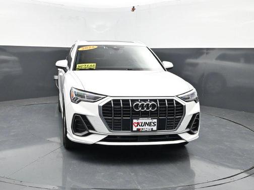 Mythos Black Metallic 2024 Audi Q3 Premium 45 TFSI S line quattro Tiptronic
