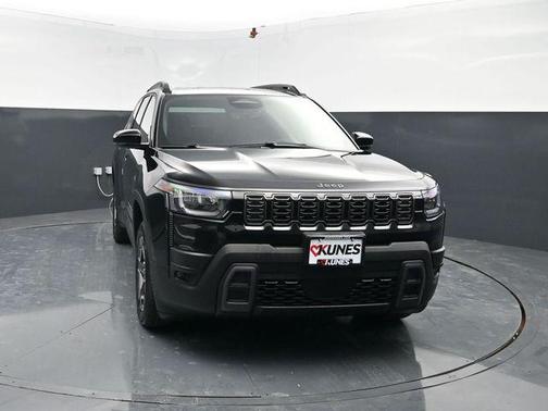 Diamond Black Crystal Pearlcoat 2026 Jeep Cherokee Limited