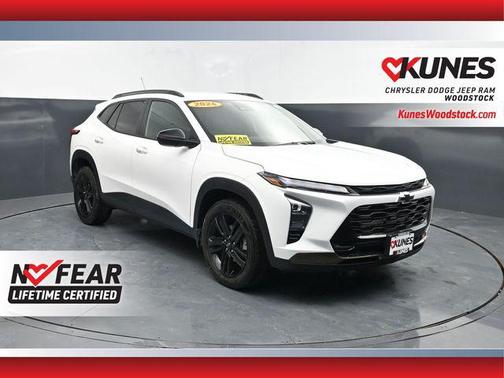 Summit White 2024 Chevrolet Trax FWD ACTIV