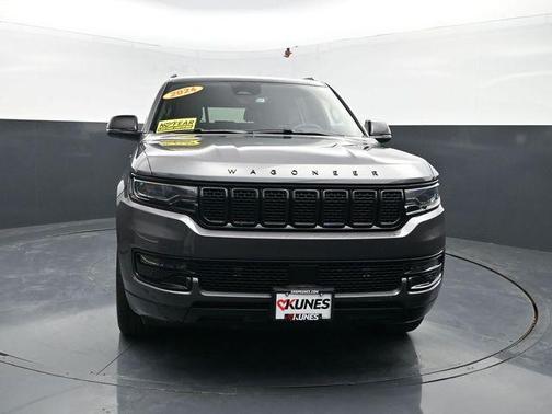 Baltic Gray Metallic Clearcoat 2024 Jeep Wagoneer Series II Carbide