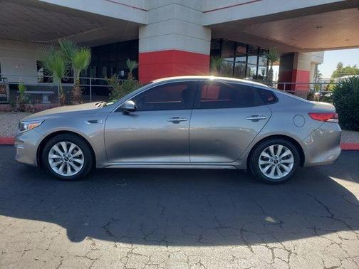2018 Kia Optima LX