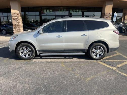 2017 Chevrolet Traverse 2LT