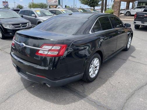 2013 Ford Taurus SE