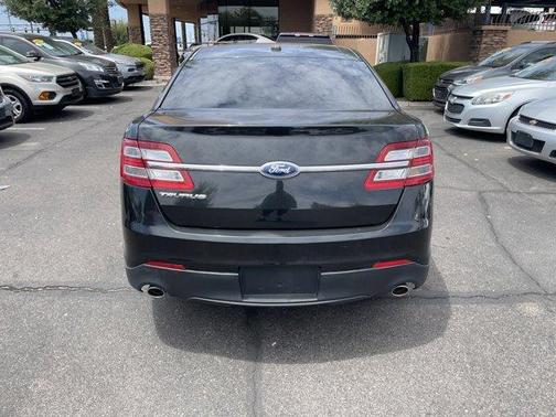 2013 Ford Taurus SE