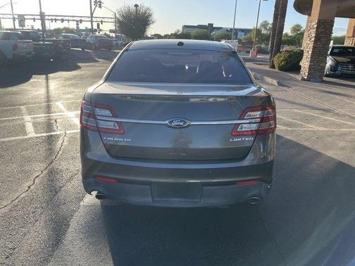 2015 Ford Taurus Limited