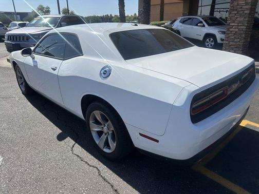 2015 Dodge Challenger SXT