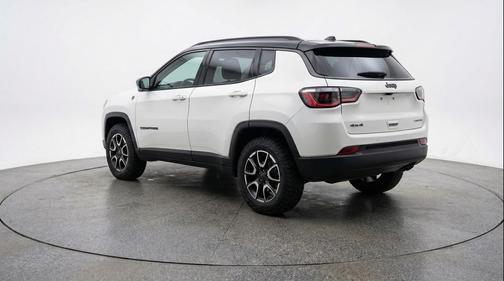 2025 Jeep Compass Trailhawk