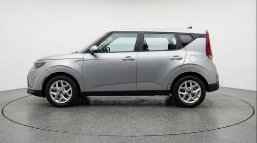 Steel Gray 2025 Kia Soul LX