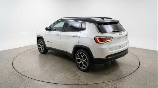 Bright White Clearcoat 2025 Jeep Compass Limited