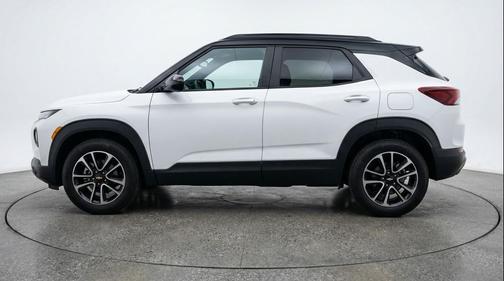 Summit White 2025 Chevrolet Trailblazer LT