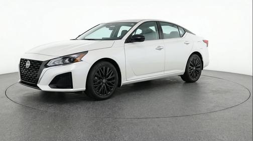 Glacier White 2025 Nissan Altima SV FWD