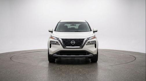 Everest White Pearl Tricoat 2025 Nissan Rogue SV