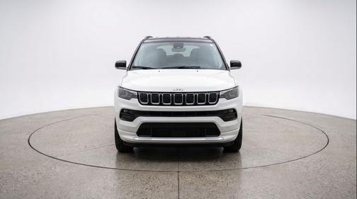 Bright White Clearcoat 2025 Jeep Compass Limited