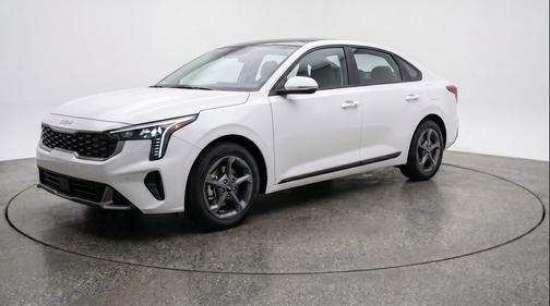 Snow White Pearl 2025 Kia K4 LXS