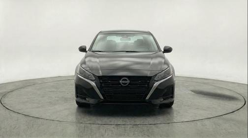 Super Black 2025 Nissan Altima SV FWD