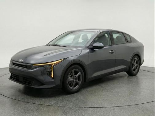 Interstellar Gray 2025 Kia K4 LXS