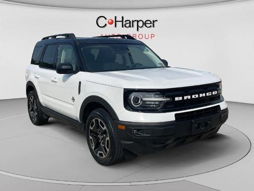 OXFORD WHITE 2022 Ford Bronco Sport OUTER BANKS