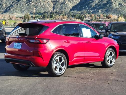 2023 Ford Escape ST-LINE