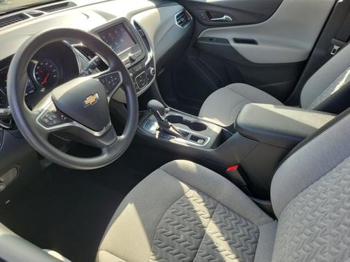Mosaic Black Metallic 2023 Chevrolet Equinox LS