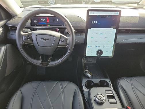 2024 Ford Mustang Mach-E SELECT