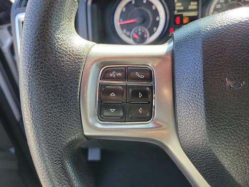 Billet Silver Clearcoat Metallic 2021 RAM 1500 Classic SLT