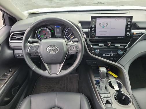 Ice Edge 2024 Toyota Camry SE