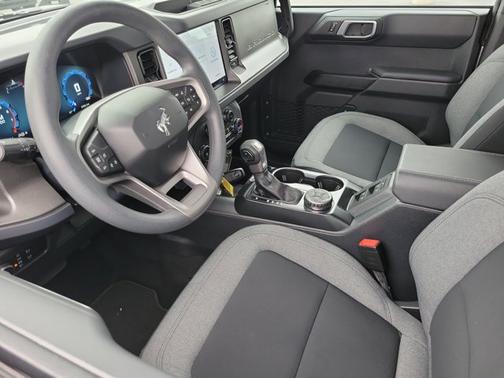 CARBONIZED GRAY METALLIC 2025 Ford Bronco BASE