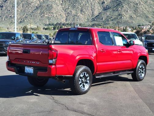 2022 Toyota Tacoma SR