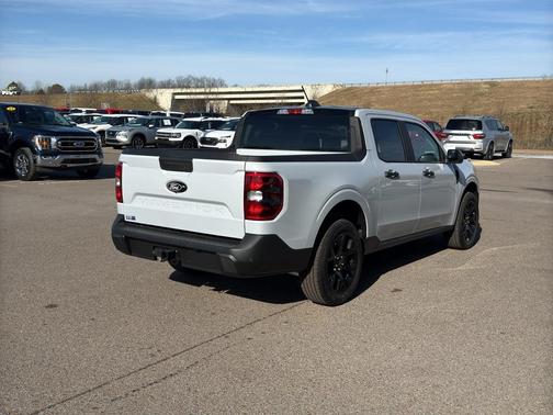 Space White Metallic 2025 Ford Maverick XLT