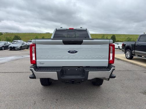 Avalanche 2026 Ford F-250 XLT