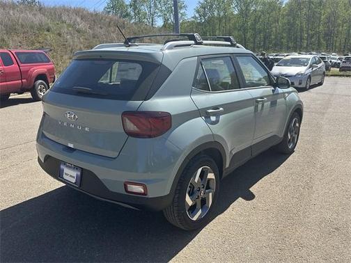 2025 Hyundai VENUE Limited
