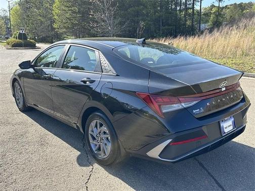 2025 Hyundai ELANTRA HEV Blue