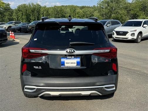 2021 Kia Seltos S