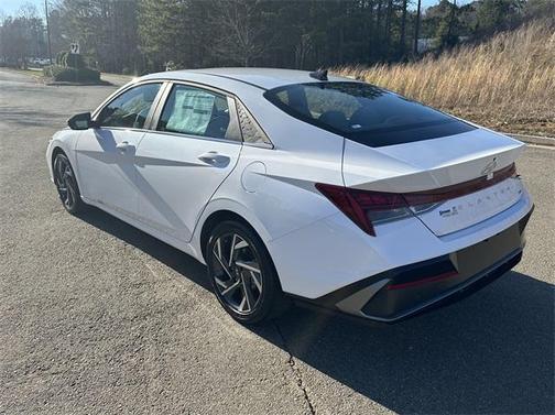 2025 Hyundai ELANTRA HEV Limited