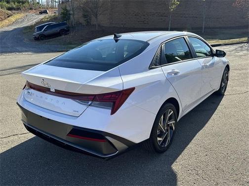 2025 Hyundai ELANTRA HEV Limited