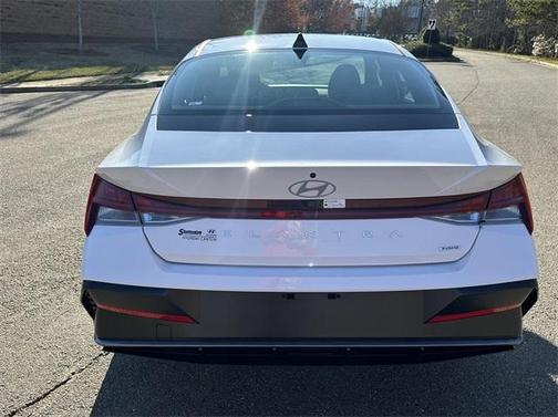 2025 Hyundai ELANTRA HEV Limited