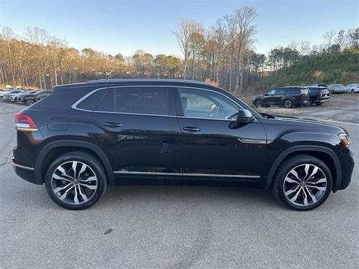 2022 Volkswagen Atlas Cross Sport 3.6L V6 SEL Premium R-Line