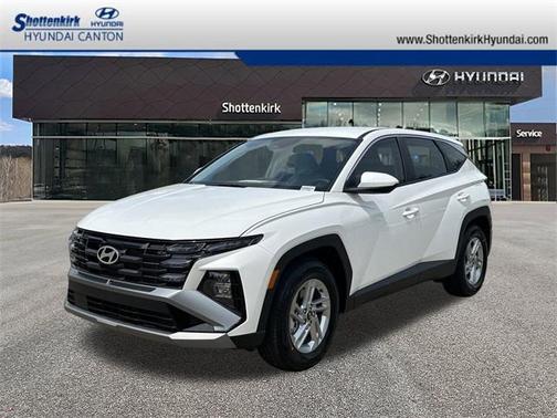 2025 Hyundai TUCSON SE