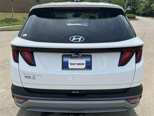 2025 Hyundai TUCSON SE