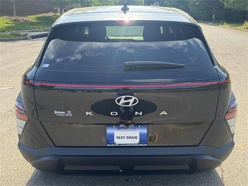 2025 Hyundai KONA SE