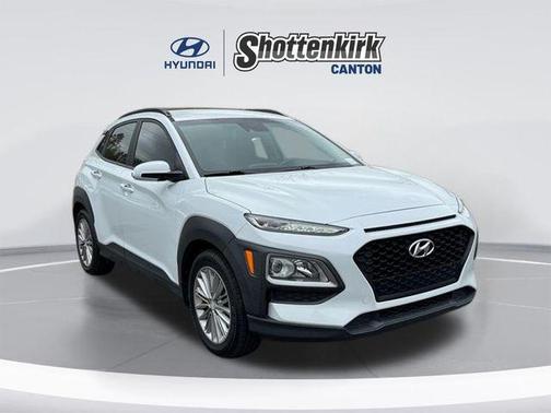 Chalk White 2020 Hyundai KONA SEL