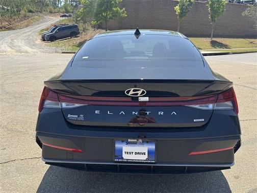 2025 Hyundai ELANTRA HEV SEL Sport