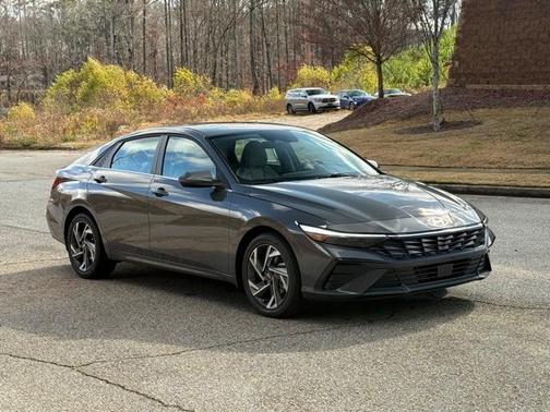 2026 Hyundai ELANTRA Limited