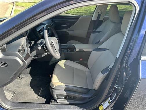 2020 Lexus ES 350 Base