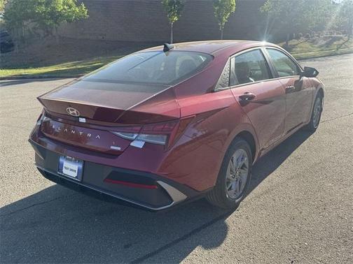 2025 Hyundai ELANTRA HEV Blue