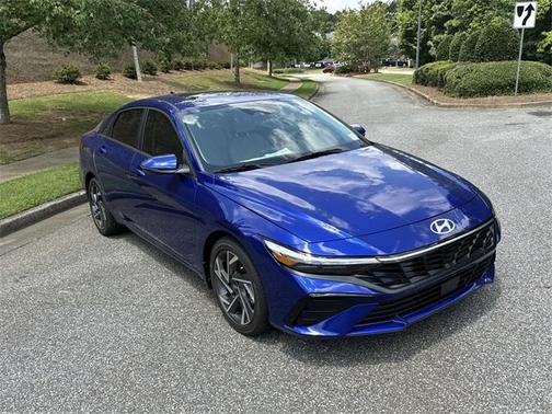 2025 Hyundai ELANTRA Limited