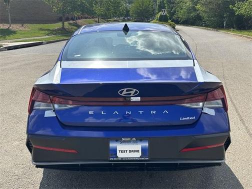 2025 Hyundai ELANTRA Limited