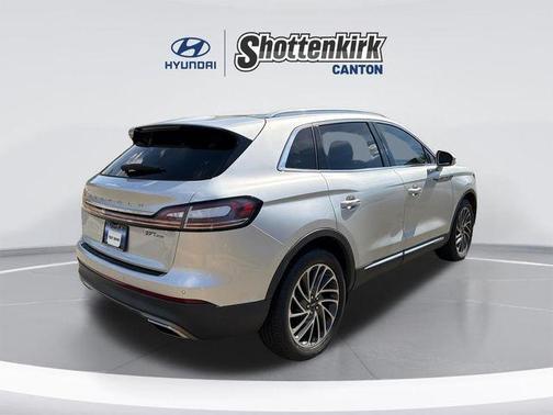 Ingot Silver 2019 Lincoln Nautilus Reserve