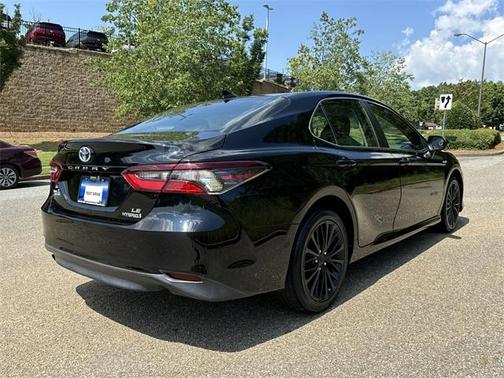 2021 Toyota Camry Hybrid LE